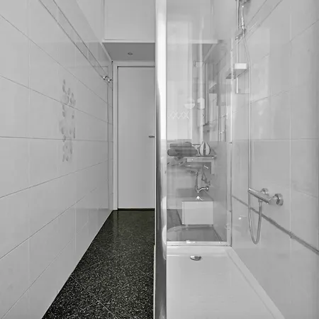 Mar19 Ampio E Luminoso A Comfort E Metro A Due Passi 公寓
